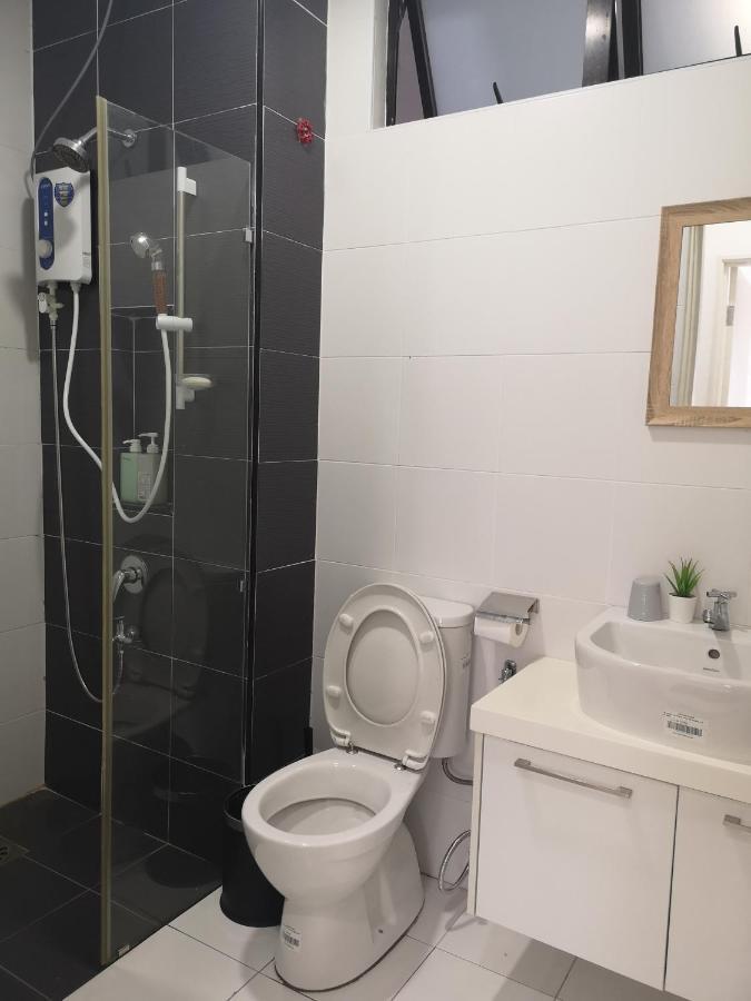 Апартаменты 5Min Paradigm Mall 15Min Sutera Mall Ciq 10Pax Джохор-Бару Экстерьер фото