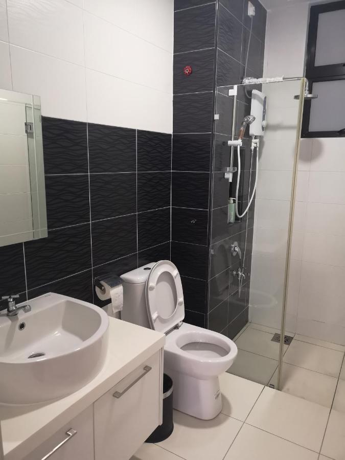 Апартаменты 5Min Paradigm Mall 15Min Sutera Mall Ciq 10Pax Джохор-Бару Экстерьер фото